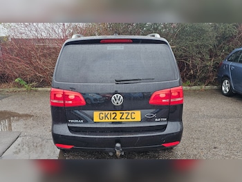 Used Volkswagen Touran 2012 for sale - 76951462: Photo