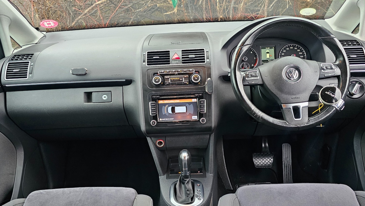 Used Volkswagen Touran 2012 for sale - 76951462: Photo 6