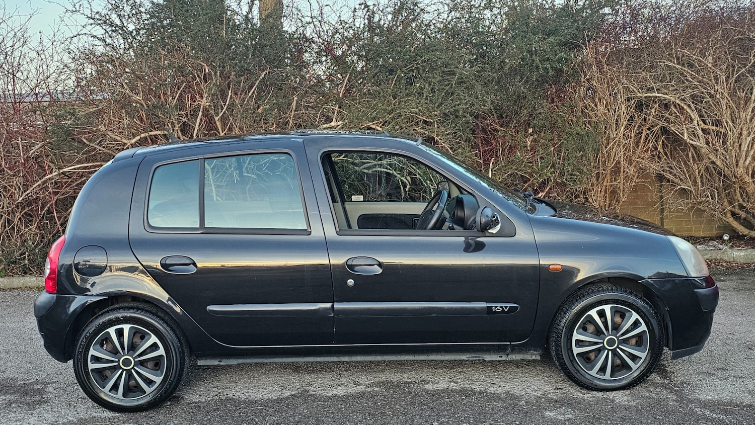 Used Renault Clio 2002 for sale - 77277551: Photo 17
