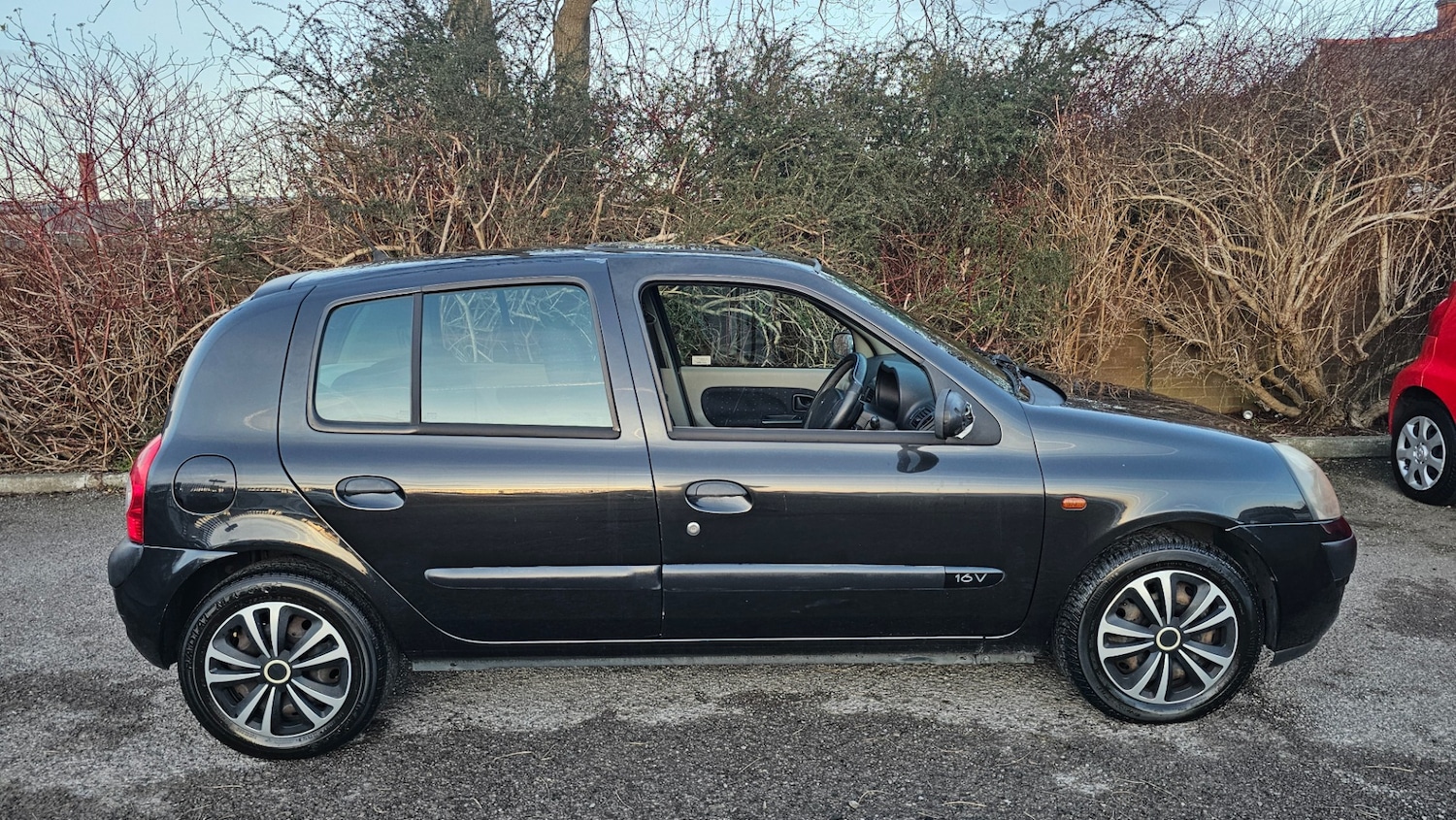Used Renault Clio 2002 for sale - 77277551: Photo 19