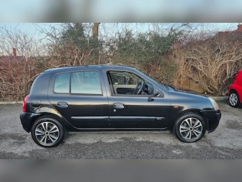 Used Renault Clio 2002 for sale - 77277551: Photo