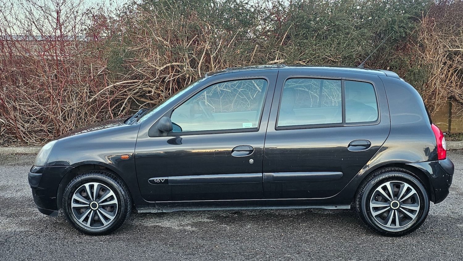 Used Renault Clio 2002 for sale - 77277551: Photo 8