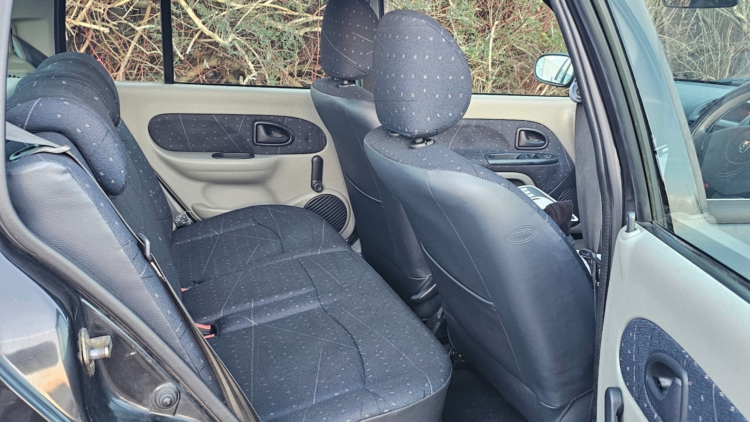 Used Renault Clio 2002 for sale - 77277551: Photo 9