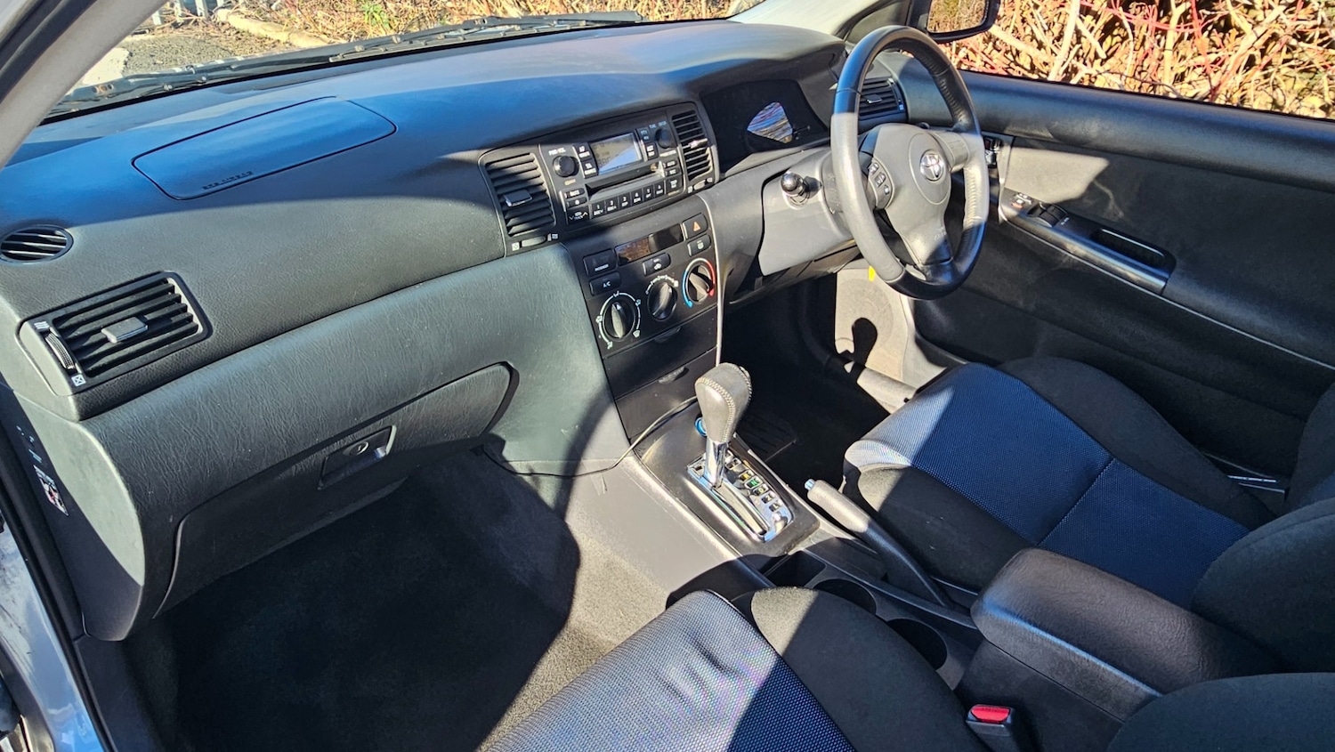 Used Toyota Corolla 2004 for sale - 77508639: Photo 8