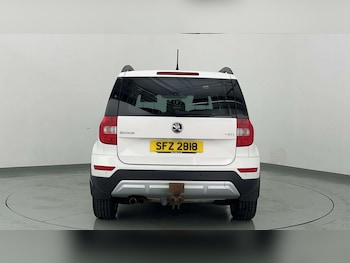 Used Skoda Yeti 2014 for sale - 76156885: Photo 4