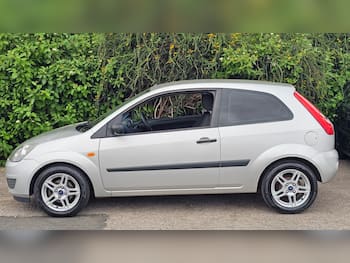 Used Ford Fiesta 2006 for sale - 79424409: Photo