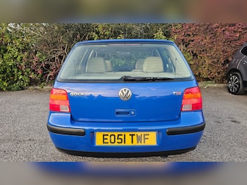Used Volkswagen Golf 2001 for sale - 76157438: Photo 4