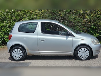 Used Toyota Yaris 2003 for sale - 78550212: Photo