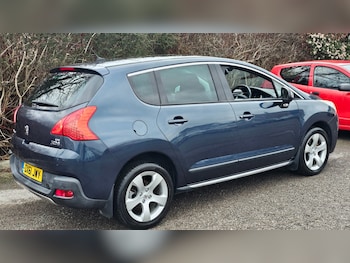 Used Peugeot 3008 2011 for sale - 77370990: Photo