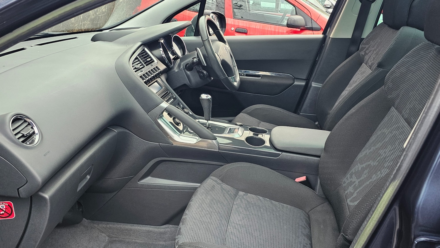 Used Peugeot 3008 2011 for sale - 77370990: Photo 8