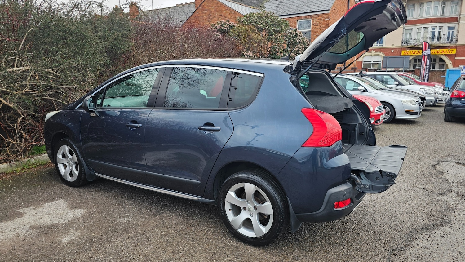 Used Peugeot 3008 2011 for sale - 77370990: Photo 9