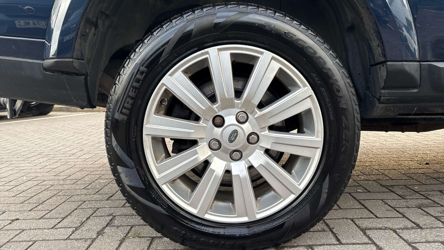 Used Land Rover Discovery 2012 for sale - 77628731: Photo 24