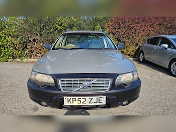 Used Volvo XC70 2002 for sale - 76082889: Photo 2