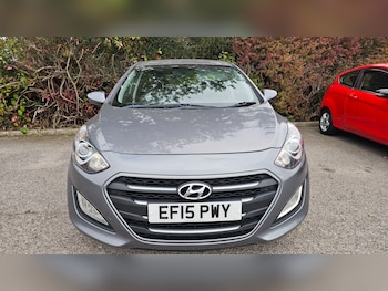 Used Hyundai i30 2015 for sale - 76157470: Photo 2
