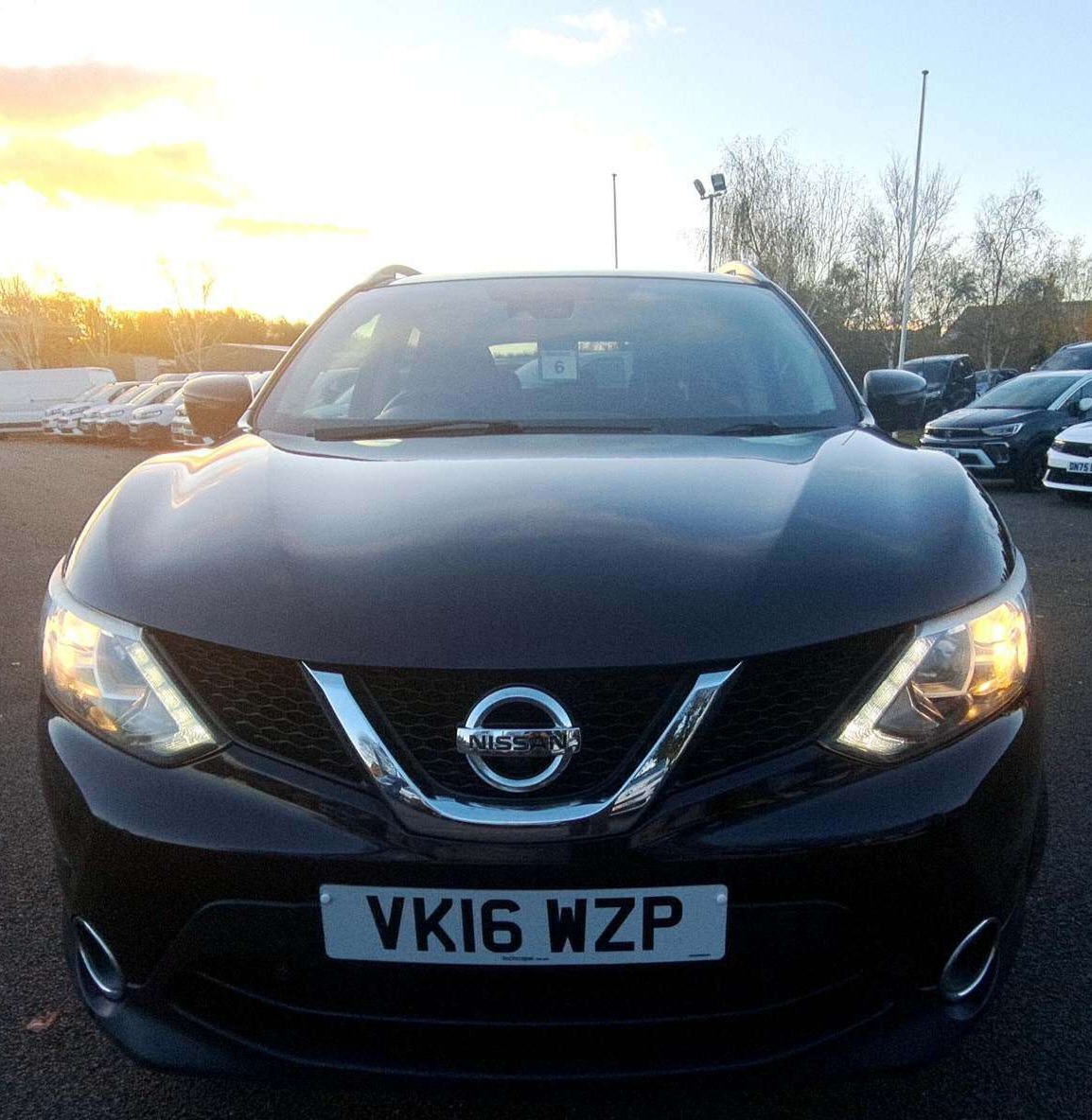 Used Nissan Qashqai 2016 for sale - 76845318: Photo 2