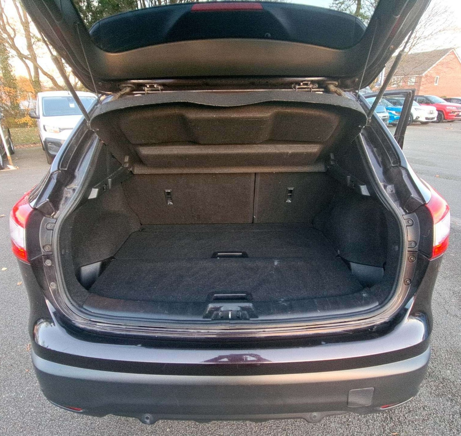 Used Nissan Qashqai 2016 for sale - 76845318: Photo 5