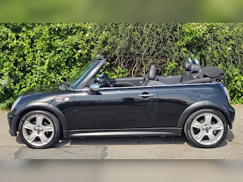 Used MINI Convertible 2005 for sale - 79193591: Photo
