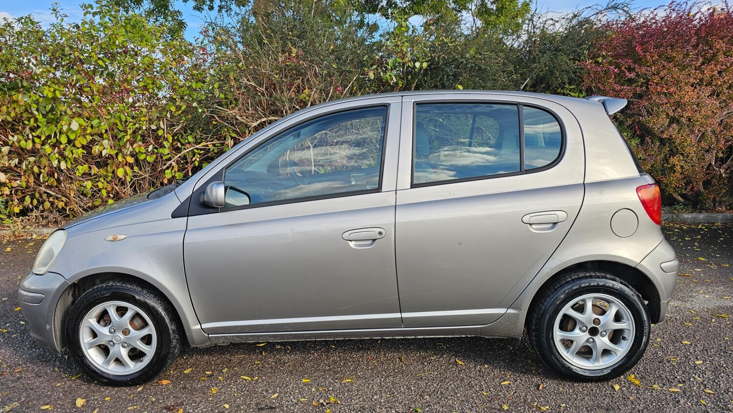 Used Toyota Yaris 2005 for sale - 76358279: Photo 15
