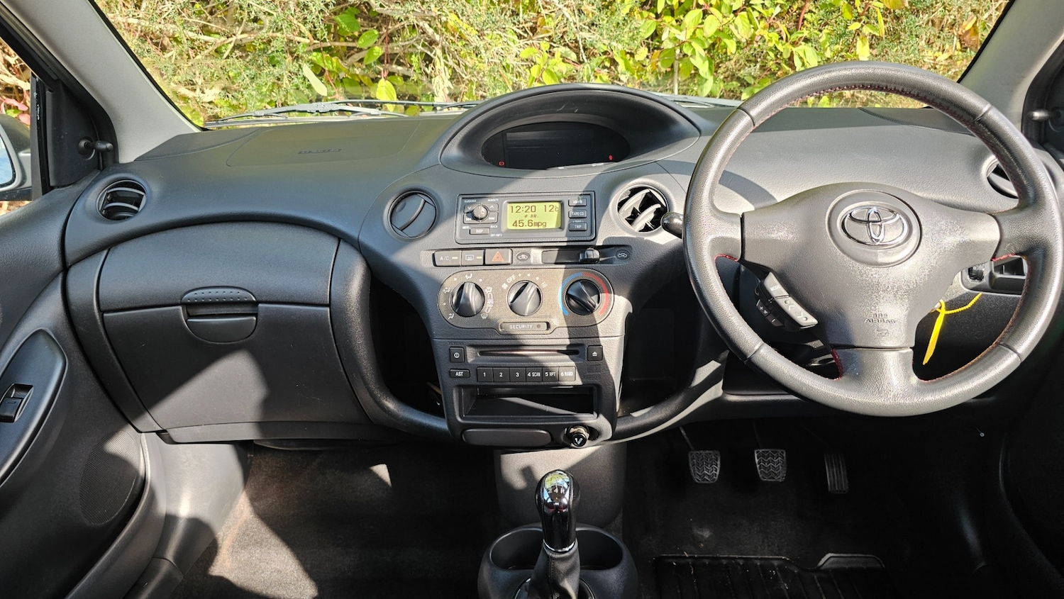 Used Toyota Yaris 2005 for sale - 76358279: Photo 16