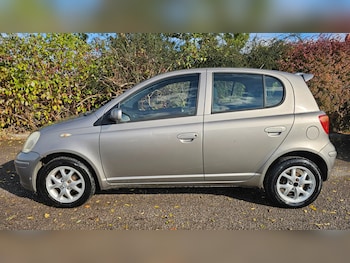 Used Toyota Yaris 2005 for sale - 76358279: Photo
