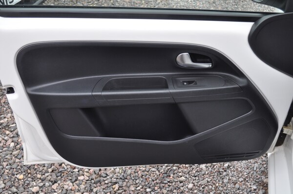 Used Volkswagen up! 2016 for sale - 74760187: Photo 14