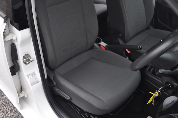 Used Volkswagen up! 2016 for sale - 74760187: Photo 8