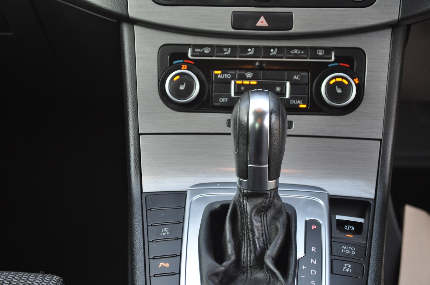 Used Volkswagen Passat 2011 for sale - 77502915: Photo 12