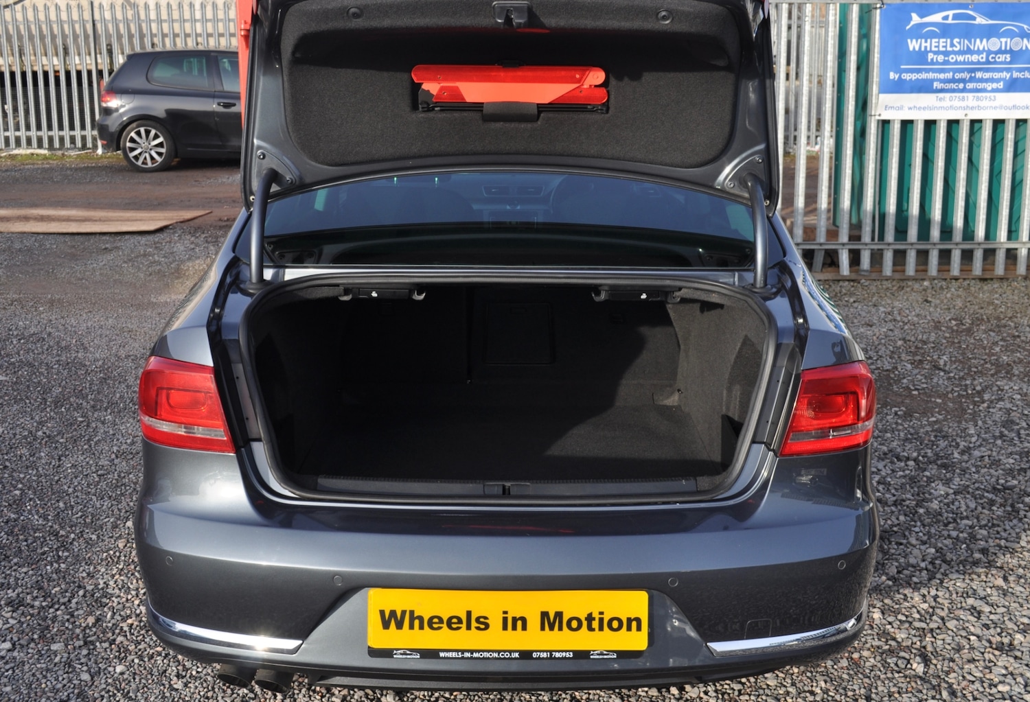 Used Volkswagen Passat 2011 for sale - 77502915: Photo 21