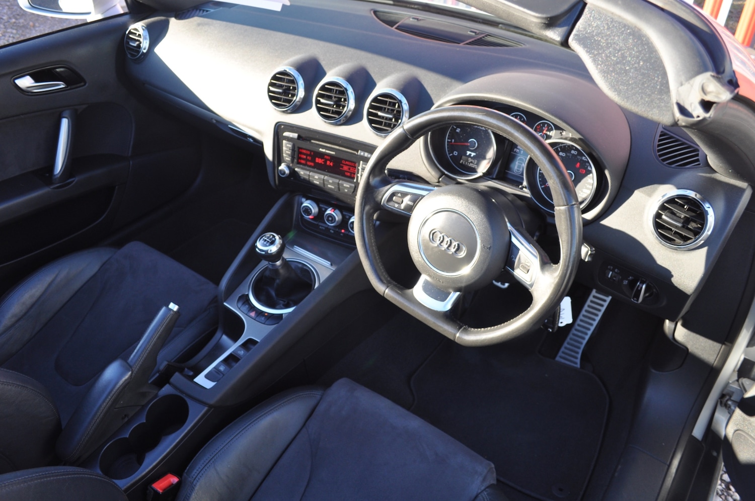 Used Audi TT 2011 for sale - 76618819: Photo 8