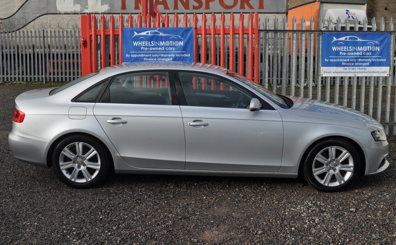 Used Audi A4 2010 for sale - 77264663: Photo 2