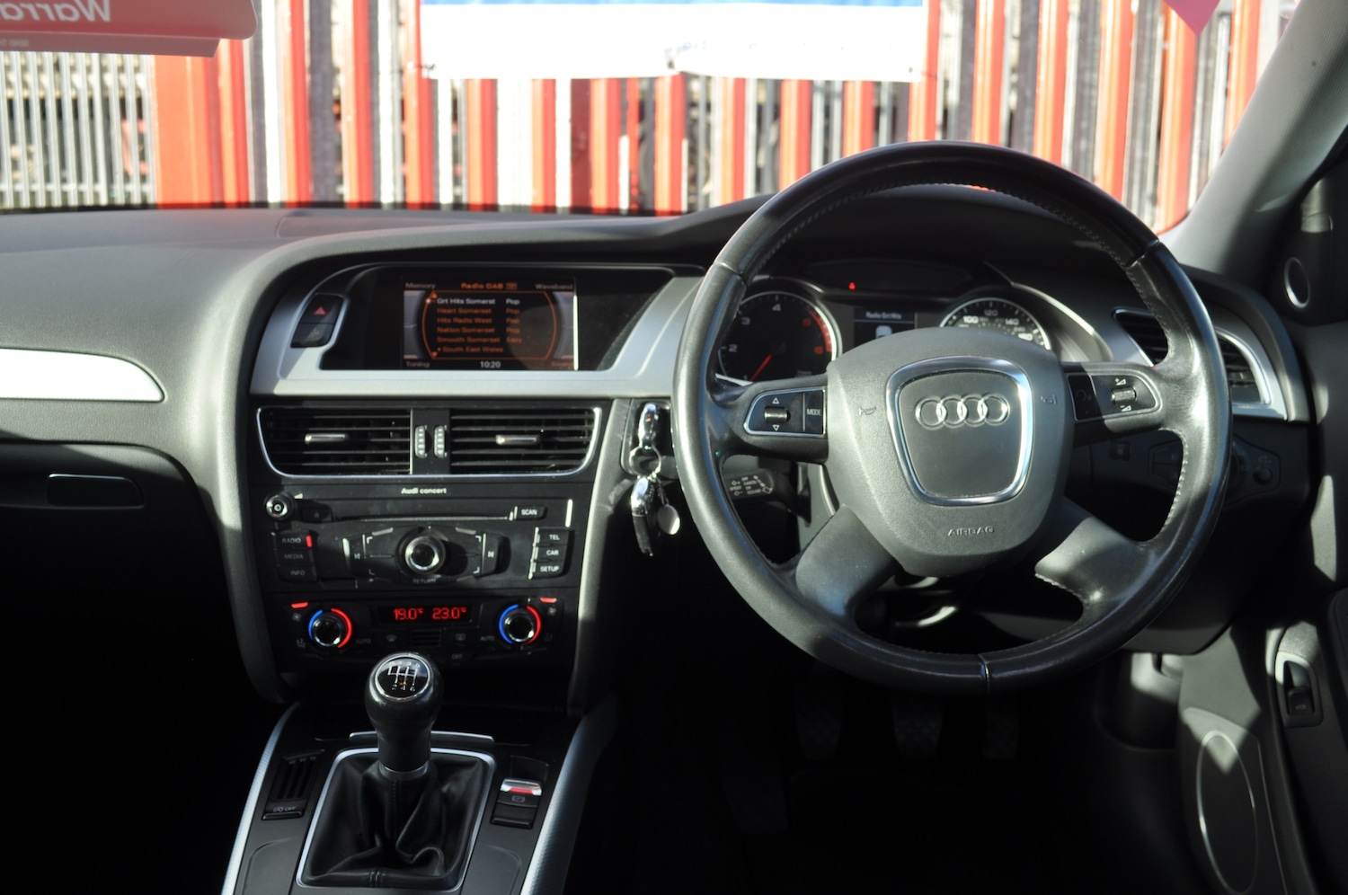 Used Audi A4 2010 for sale - 77264663: Photo 6