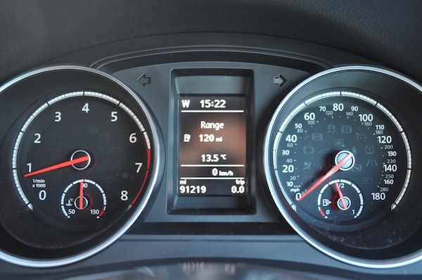 Used Volkswagen Scirocco 2016 for sale - 72724497: Photo 5