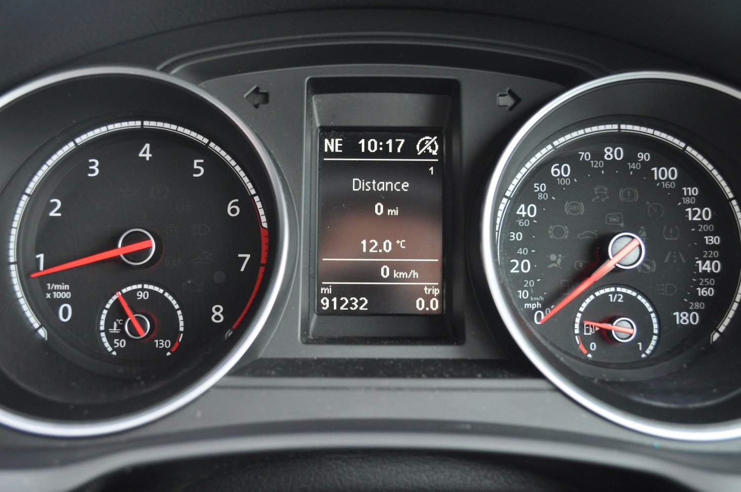 Used Volkswagen Scirocco 2016 for sale - 76396849: Photo 5