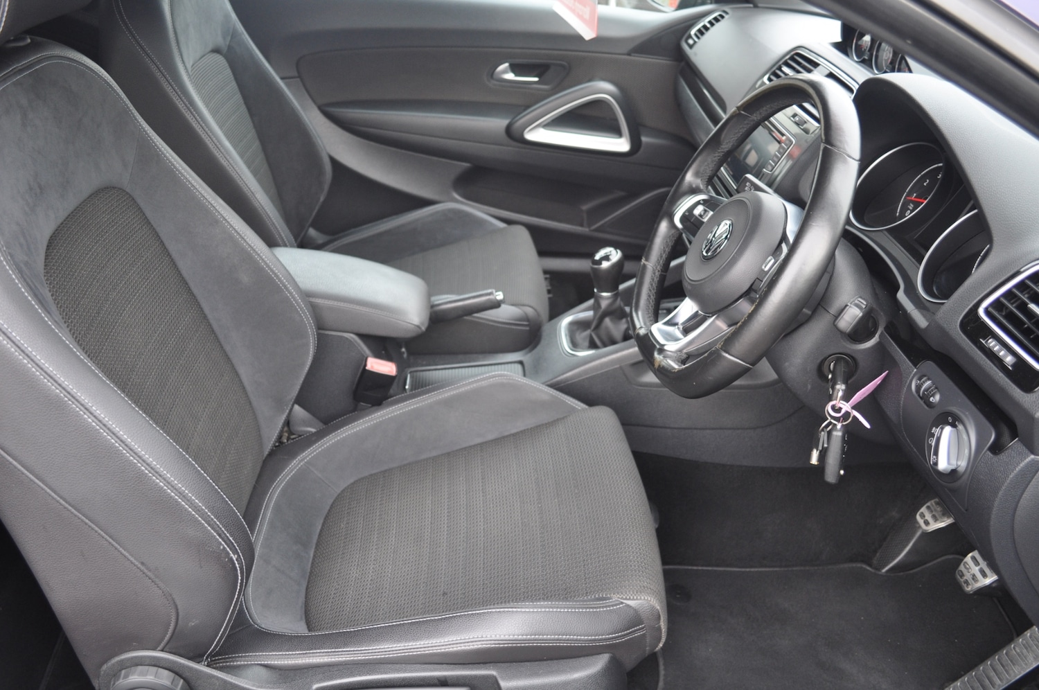 Used Volkswagen Scirocco 2016 for sale - 76396849: Photo 8