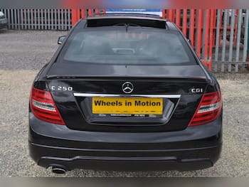 Used Mercedes-Benz C Class 2015 for sale - 79469708: Photo