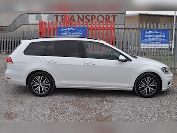 Used Volkswagen Golf 2018 for sale - 76397140: Photo