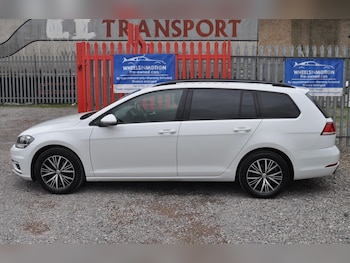 Used Volkswagen Golf 2018 for sale - 76397140: Photo