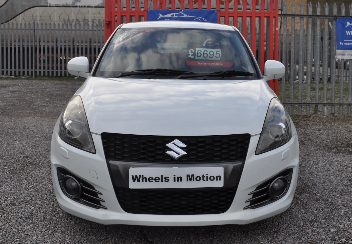 Used Suzuki Swift 2012 for sale - 76379013: Photo 1