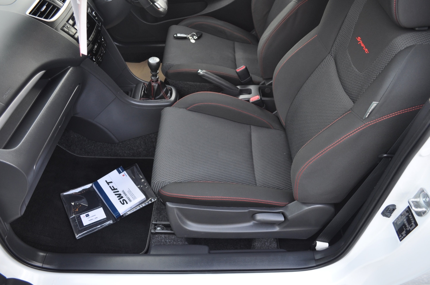 Used Suzuki Swift 2012 for sale - 76379013: Photo 12