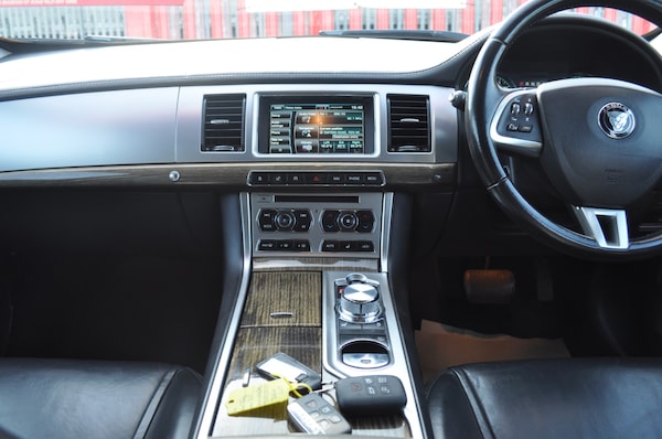 Used Jaguar XF 2014 for sale - 75357960: Photo 10