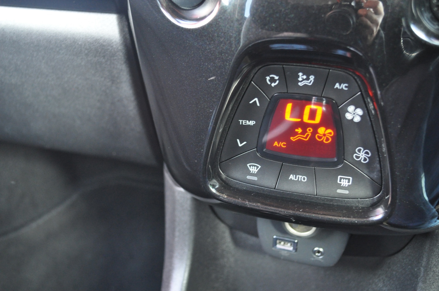 Used Toyota AYGO 2018 for sale - 76165289: Photo 12