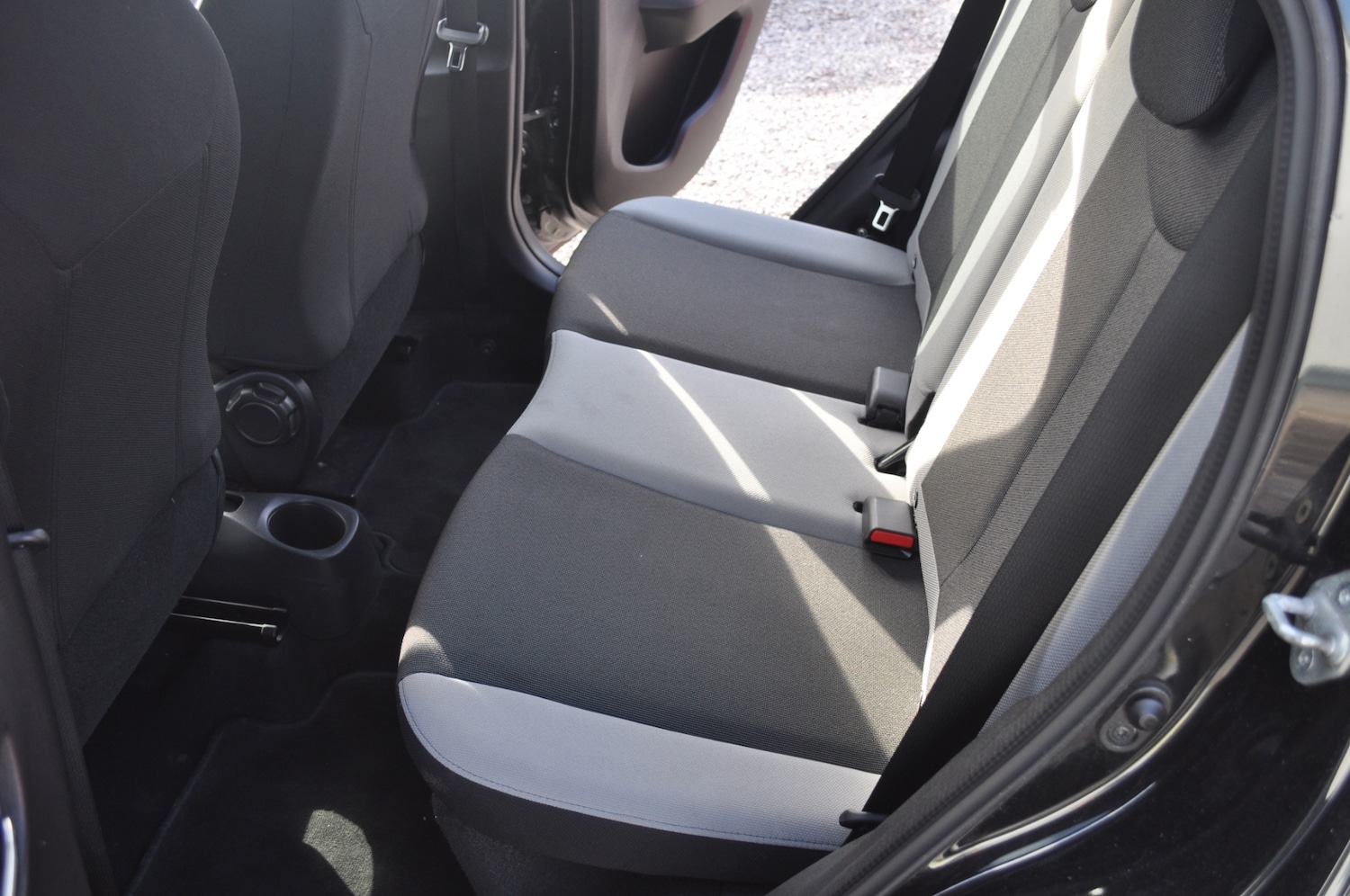 Used Toyota AYGO 2018 for sale - 76165289: Photo 15