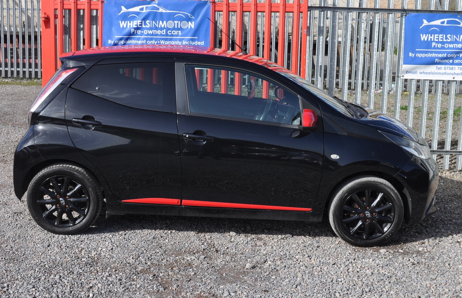 Used Toyota AYGO 2018 for sale - 76165289: Photo 2