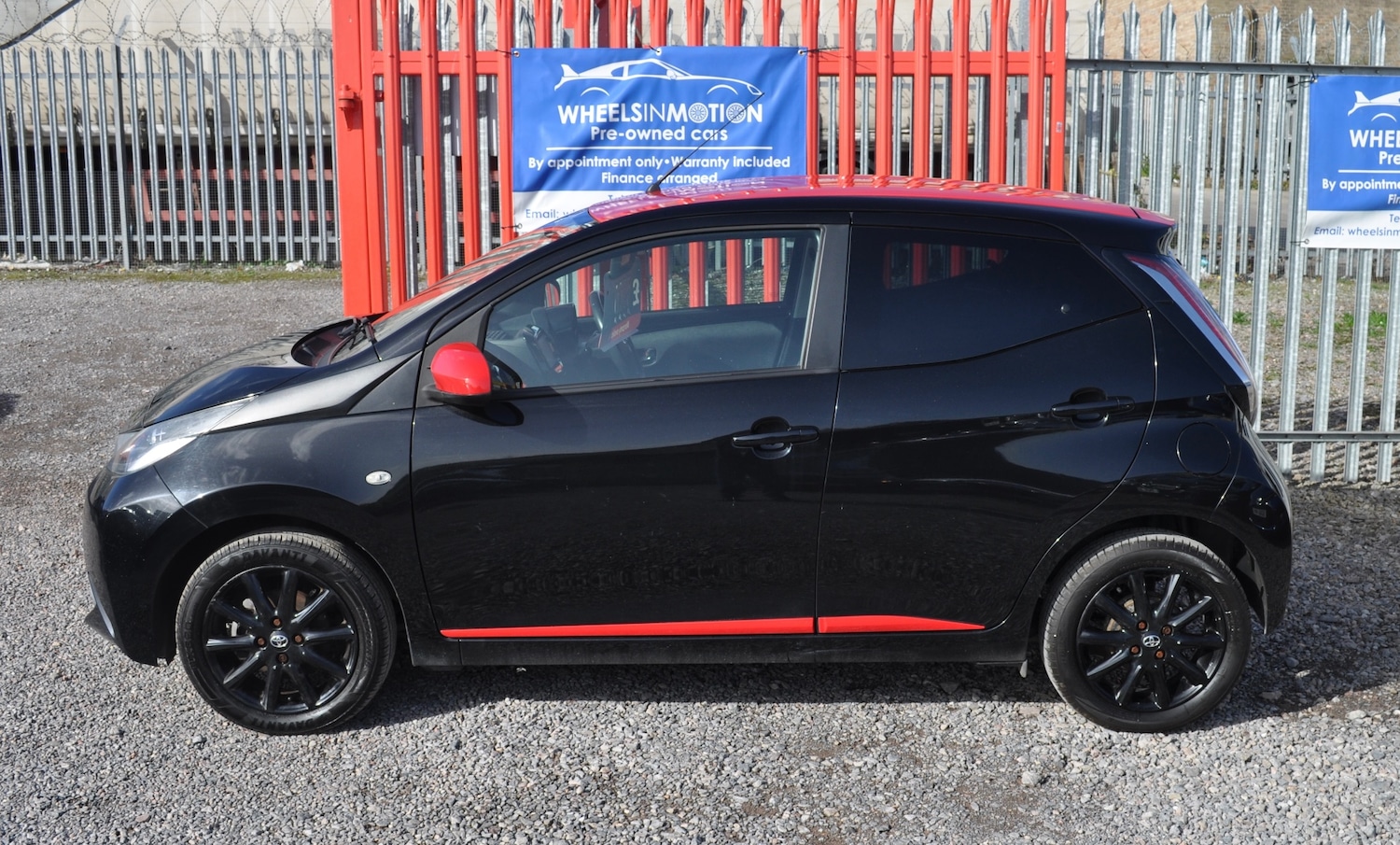 Used Toyota AYGO 2018 for sale - 76165289: Photo 3
