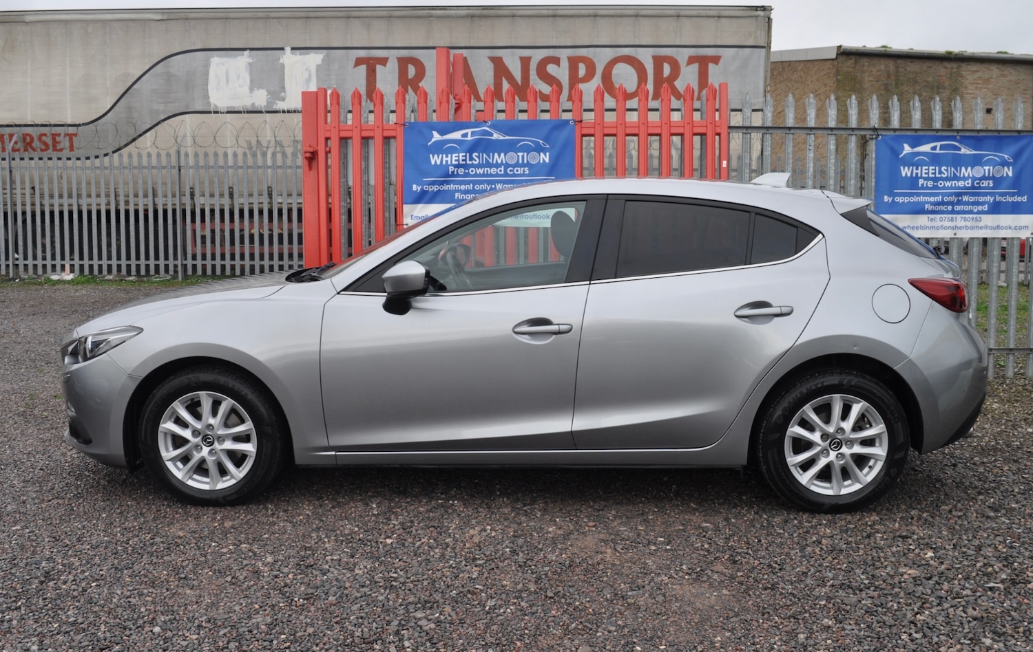 Used Mazda Mazda3 2014 for sale - 76430449: Photo 3