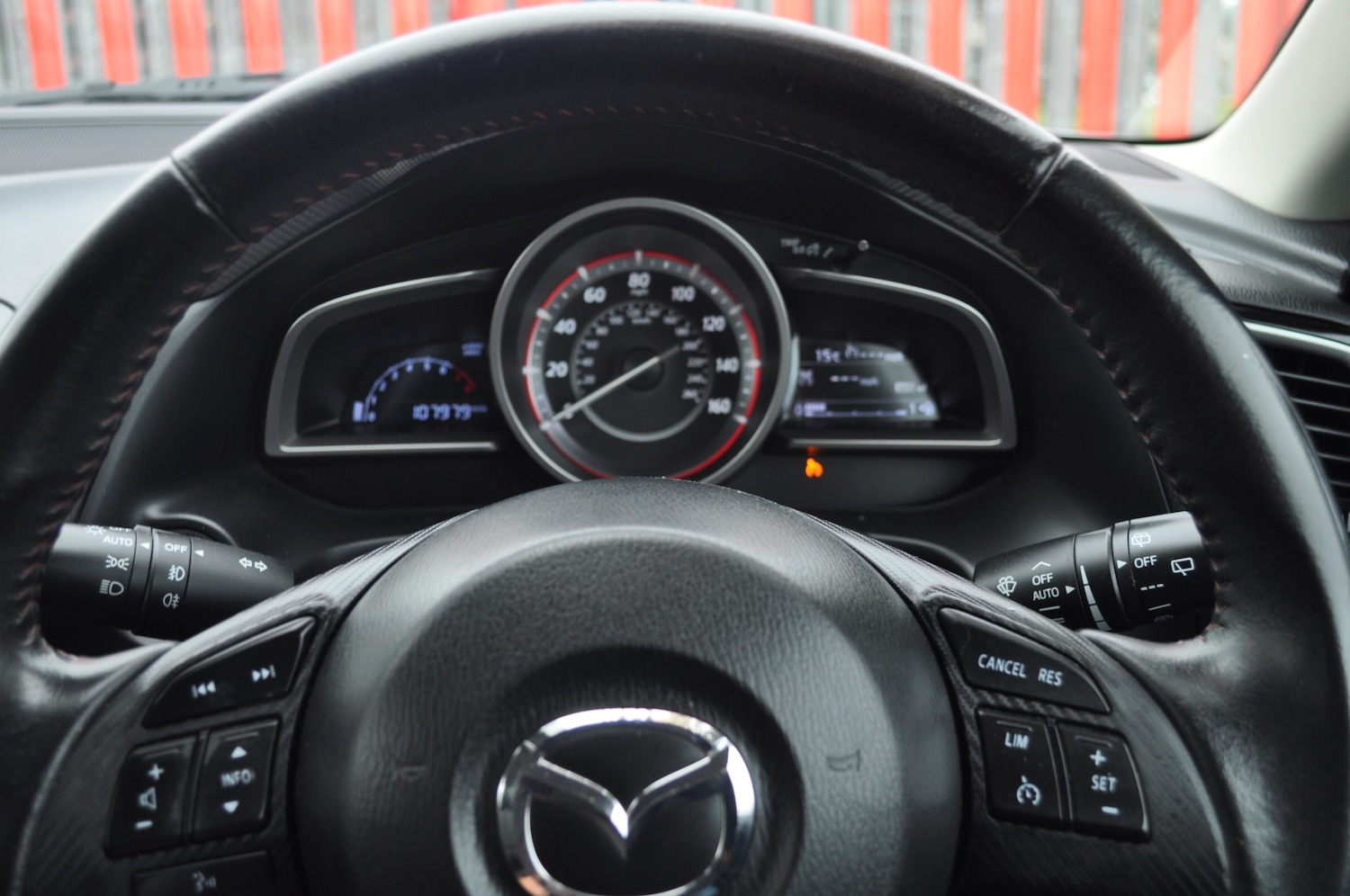 Used Mazda Mazda3 2014 for sale - 76430449: Photo 9