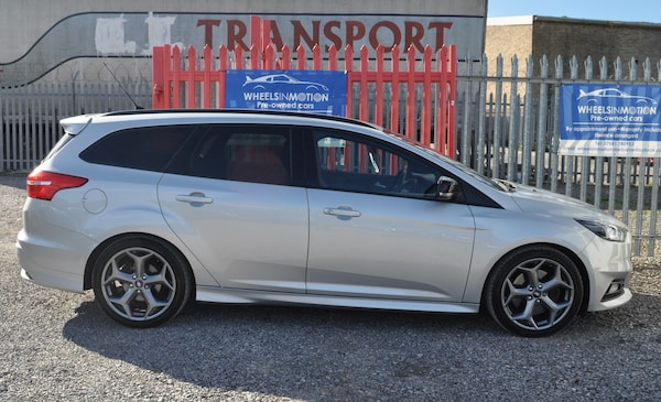 Used Ford Focus 2015 for sale - 76003798: Photo 2