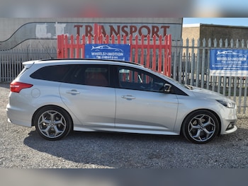 Used Ford Focus 2015 for sale - 76003798: Photo 2