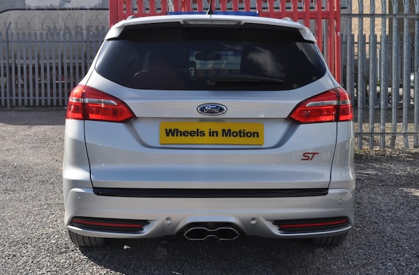 Used Ford Focus 2015 for sale - 76003798: Photo 4