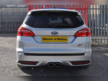 Used Ford Focus 2015 for sale - 76003798: Photo 4